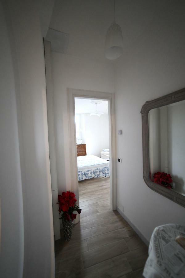 B&B Agora Sarzana Exterior photo